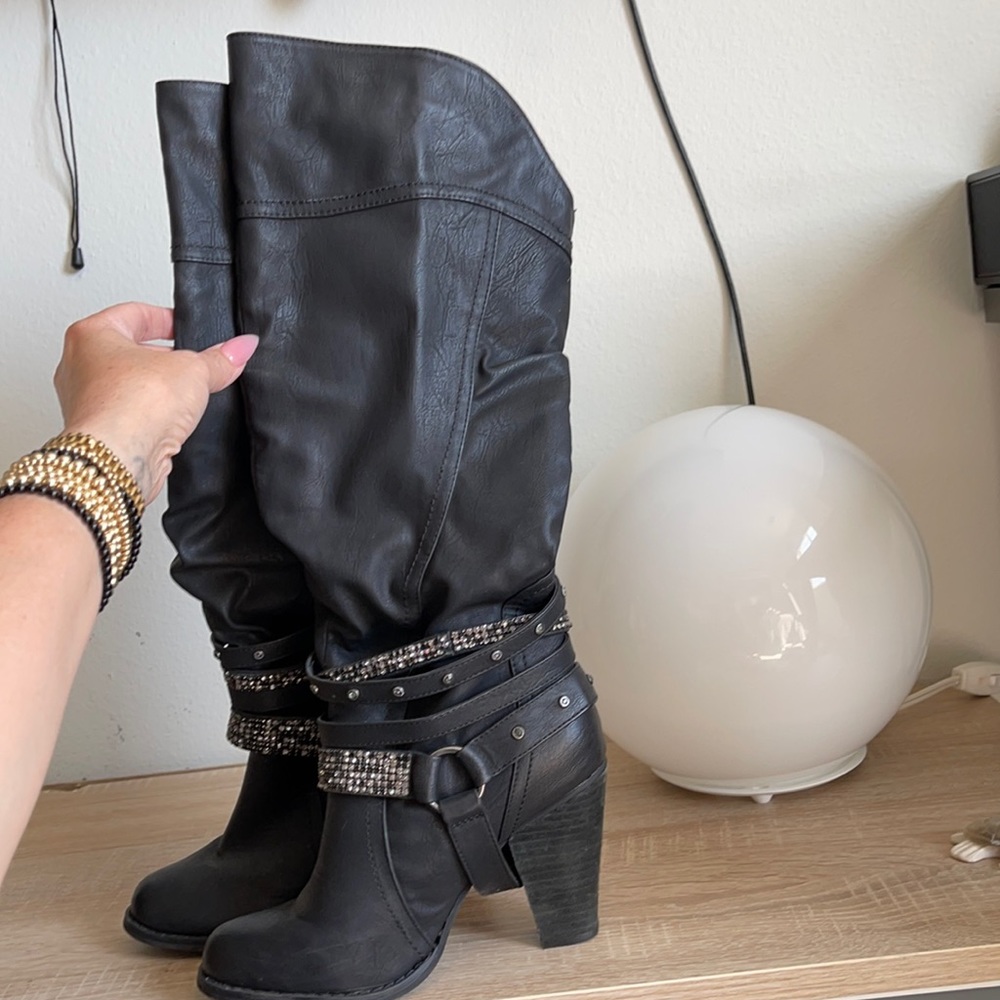 Black embellished boots